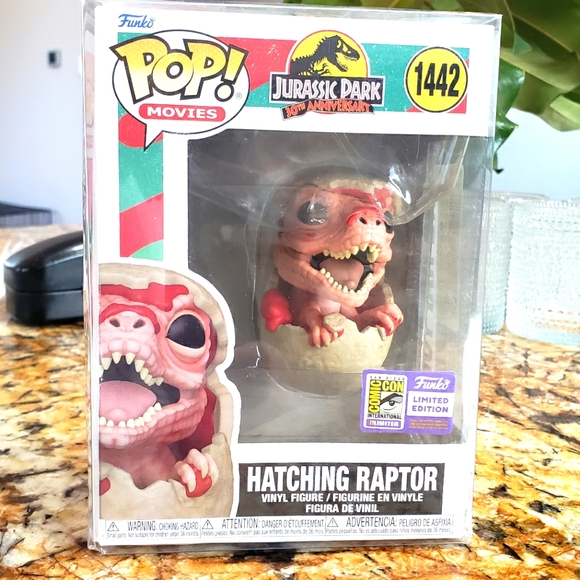 Funko Pop Jurassic Park #1442 Hatching Raptor + Protector - Picture 1 of 5